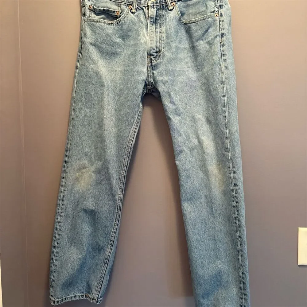 Levi's Men's Straight Jeans 34x30 Medium Wash Blue Denim 5-Pocket - Picture 1 of 9